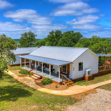 Villa 3 Acres Of Luxury And Views In Fred Wine Country!